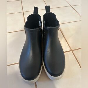 Women’s rubber boots - Size 9